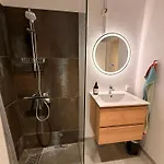 شقة Cozy, Totally Renovated Apartment, Sleeps 6