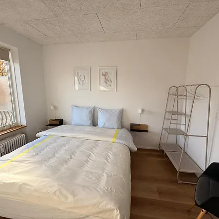 Cozy, Totally Renovated Apartment, Sleeps 6 Herning