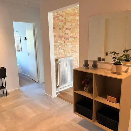 Daire Cozy, Totally Renovated Apartment, Sleeps 6 Herning