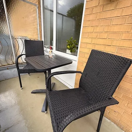Cozy, Totally Renovated Apartment, Sleeps 6 Herning